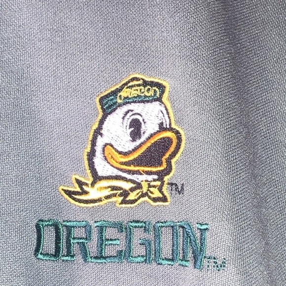 Pre Owned Large OVB Gray & Green Oregon Ducks 1/4 Zip Pull Over - Picture 2 of 9
